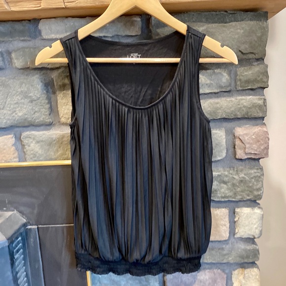 LOFT Tops - Ann Taylor LOFT black pleated tank top blouse
